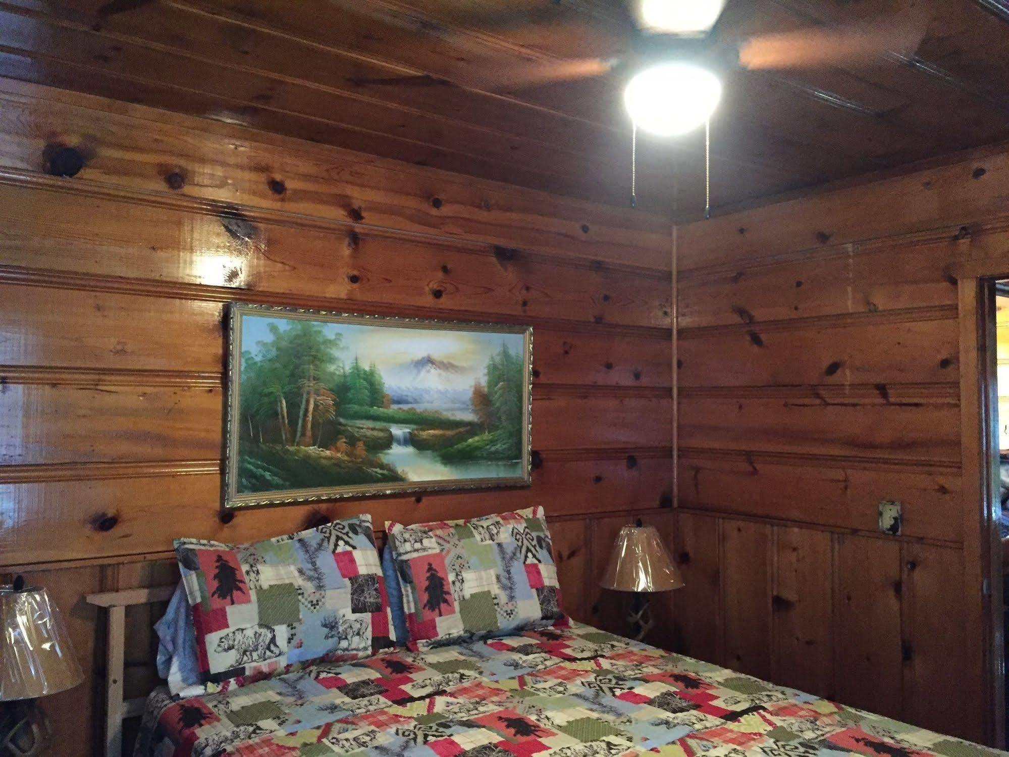 ביג בר לייק Lakewood Cabins מראה חיצוני תמונה