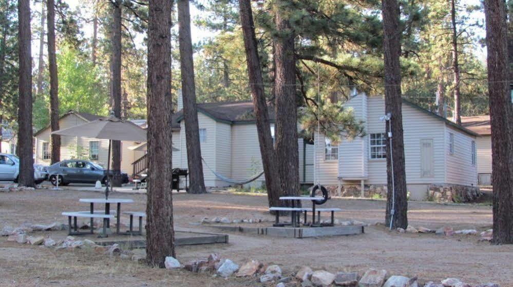 ביג בר לייק Lakewood Cabins מראה חיצוני תמונה